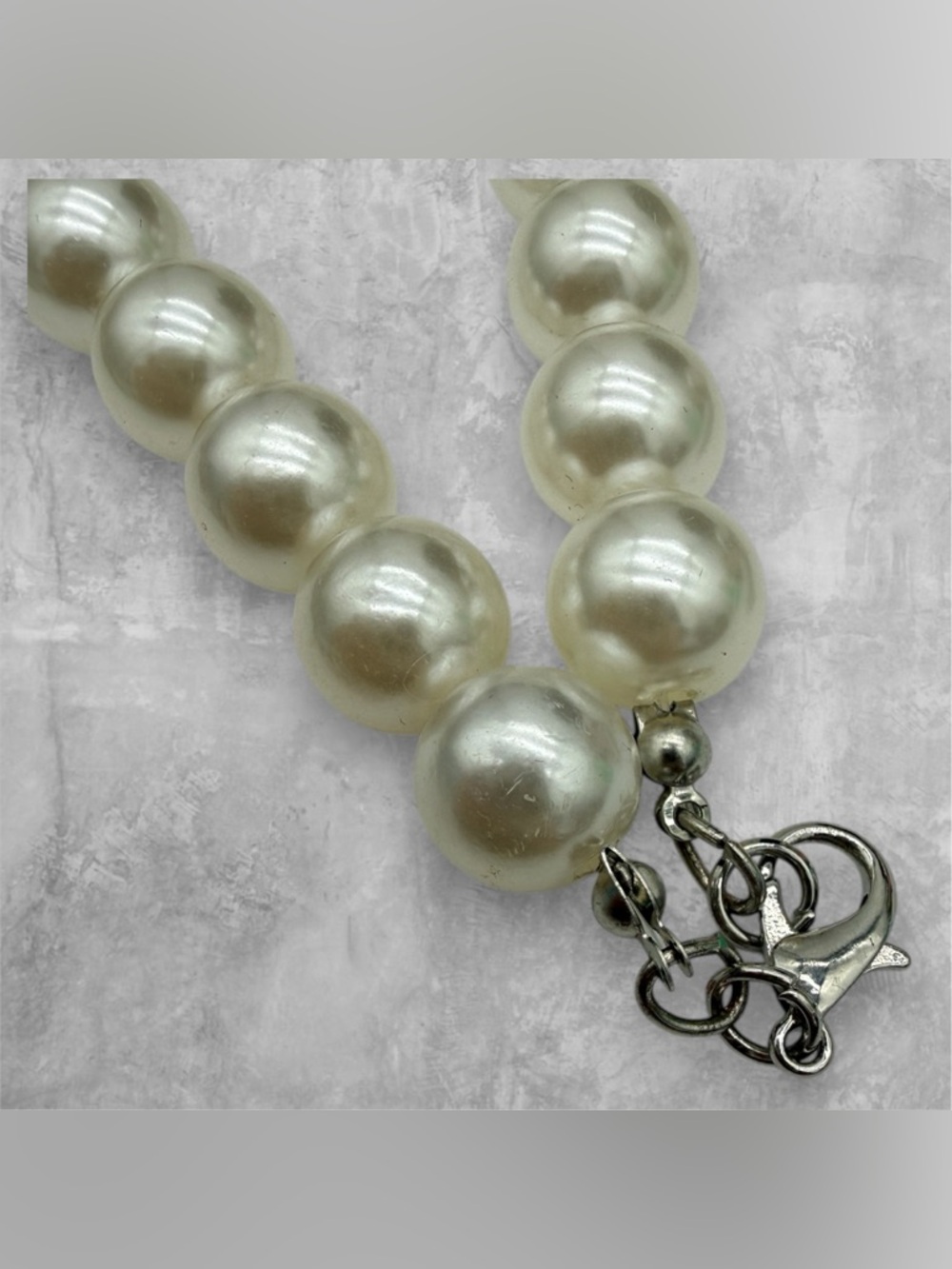 Classic White Faux Pearl Tassel Necklace - Picture 6 of 7